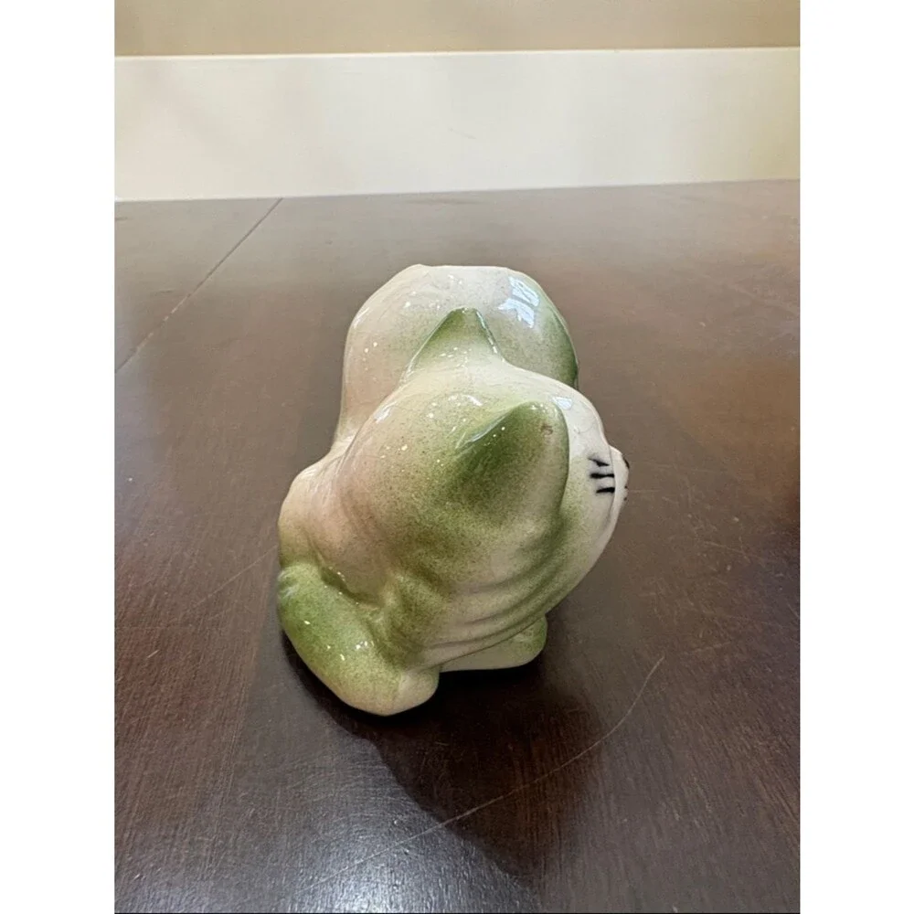 Vintage Airwick cat diffuser